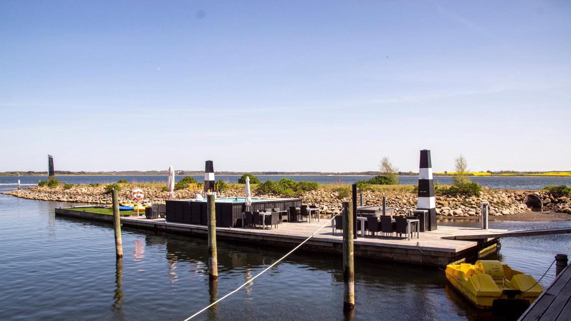 Отель Strandtangen 3*