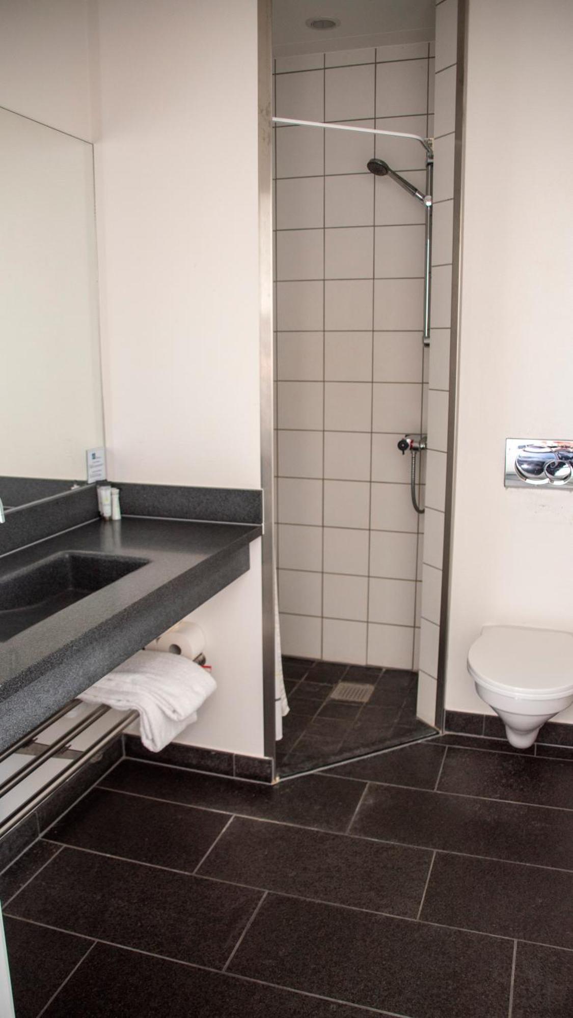 Strandtangen 3*