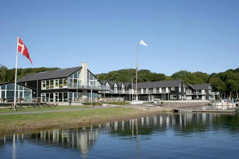 Отель Strandtangen 3*